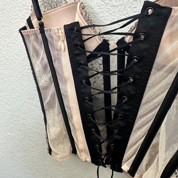 Victorias Secret Lace Corset Bustier Sexy Mesh Embroidered Lingerie Womens 32C - Picture 3 of 6